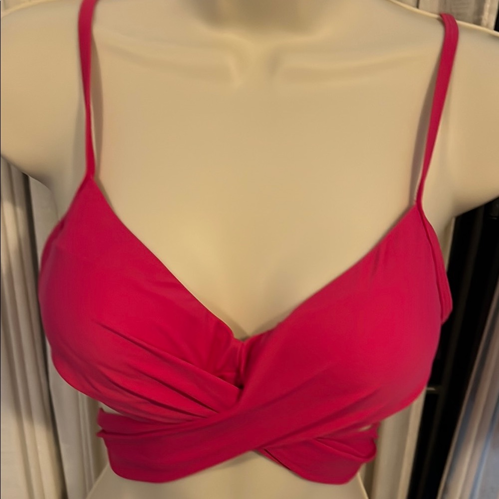 Cupshe Stylish Pink Twist Front Swimsuit Top